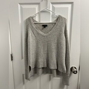 J.Crew Heather Gray V-Neck Sweater in Alpaca Blend in size XS